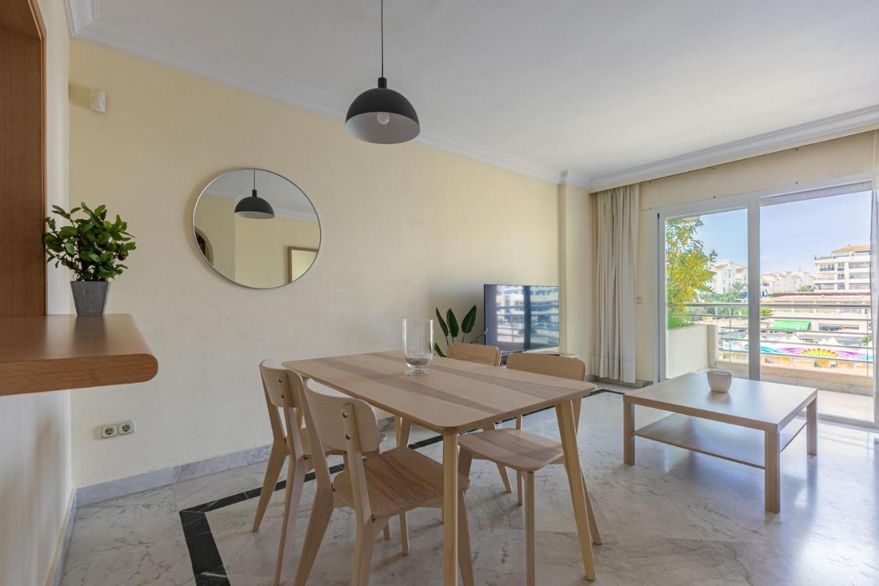 Puerto Banus, Marina Banus, 2br, 2bth, Pool, Parking, Marbella, 2h Appartement