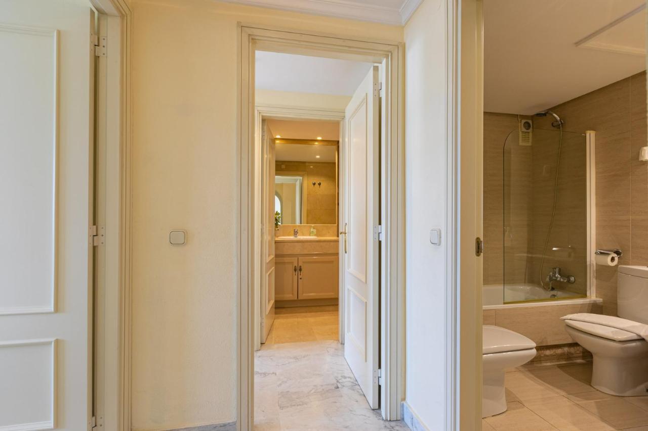 Puerto Banus, Marina Banus, 2br, 2bth, Pool, Parking, Marbella, 2h Appartement Marbella