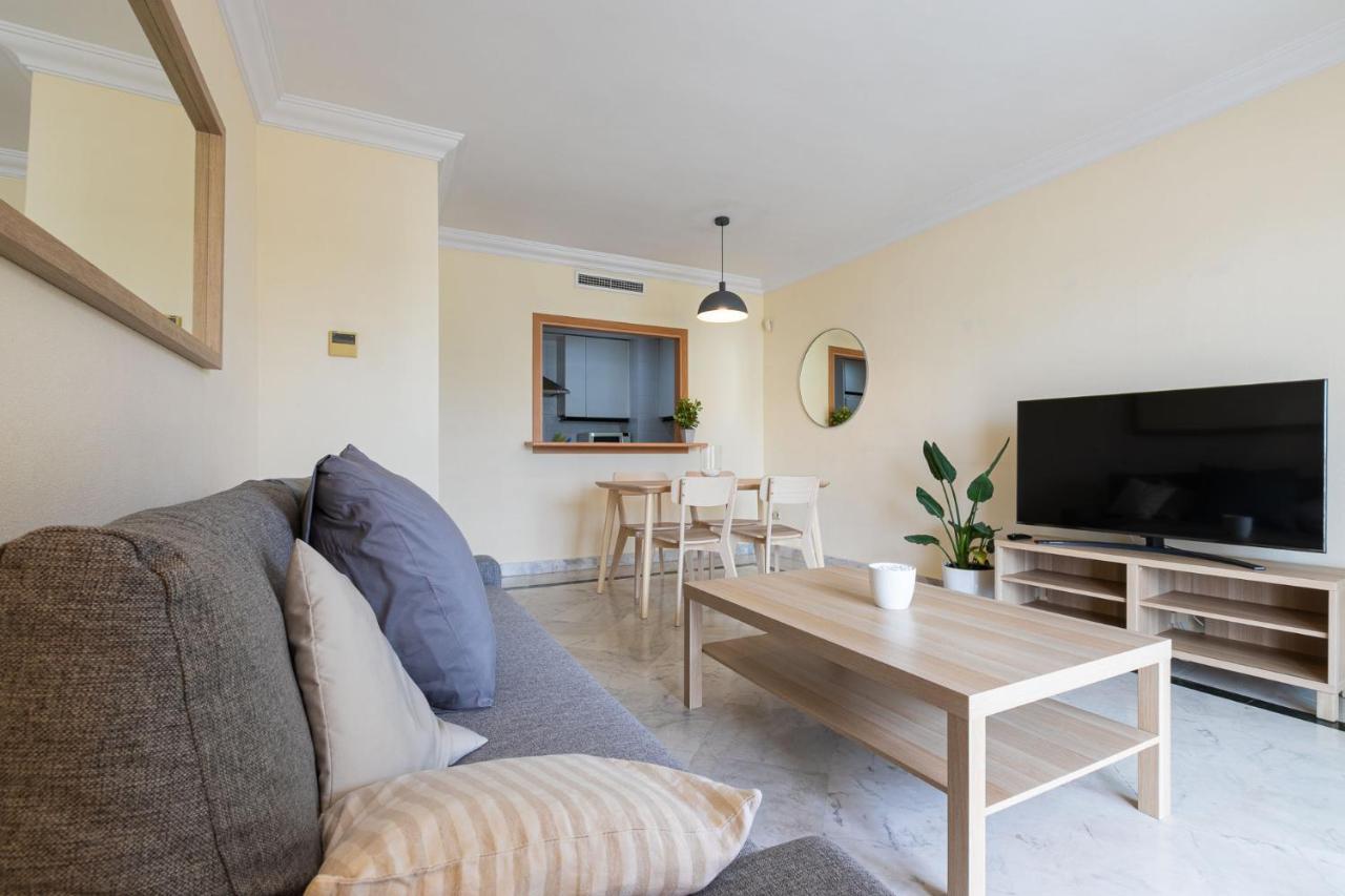 Puerto Banus, Marina Banus, 2br, 2bth, Pool, Parking, Marbella, 2h Appartement *